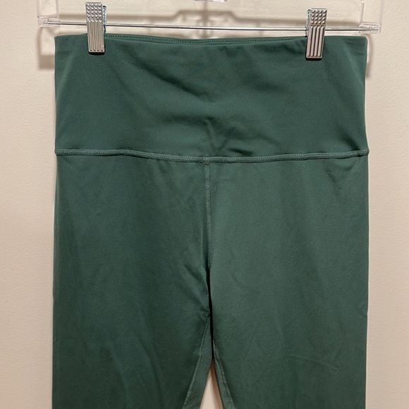 Kittenish Green Workout Leggings Medium - Picture 5 of 8